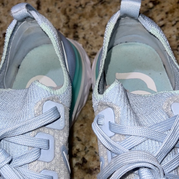 Nike React Infinity Run - Picture 2 of 8